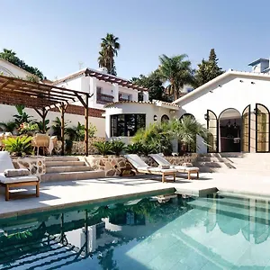 Jazmine Exquisite Oasis Nuva Andalucia Marbella